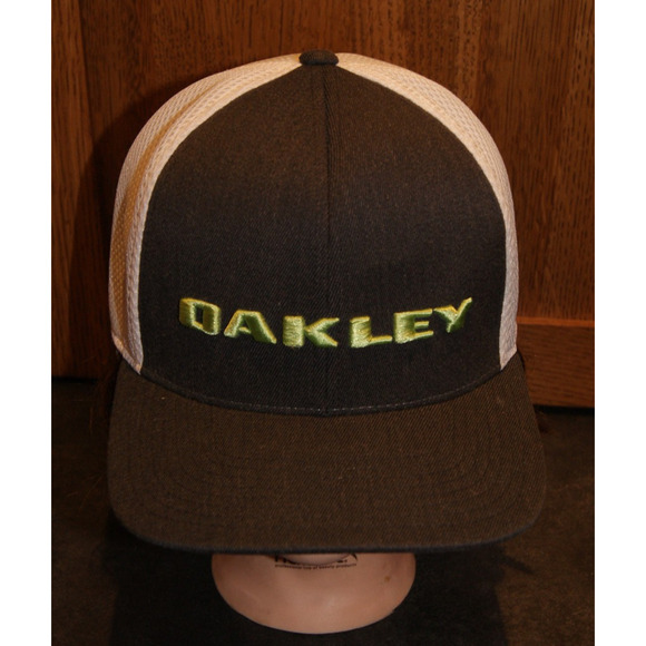 Vintage Rare Oakley SnapBack Hat 110 Flex fit Tech Gray White Trucker Cap - Picture 1 of 7